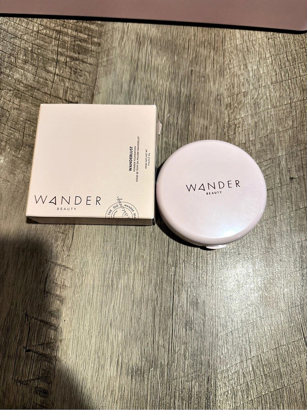 Wander Beauty Wanderlust Powder Foundation Golden Medium NWT